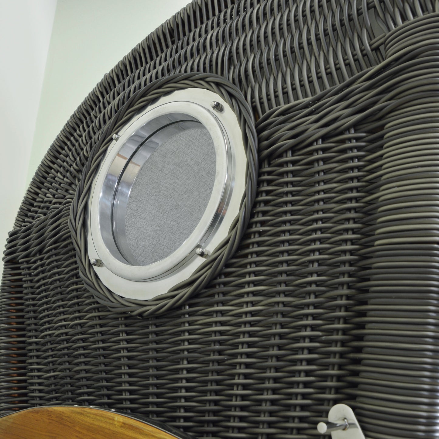 Premium Strandkorb >White Pearl< Teak mit Bullaugen 140cm