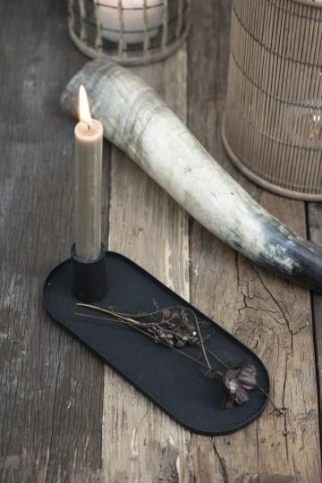 Kerzenhalter aus Metall oval