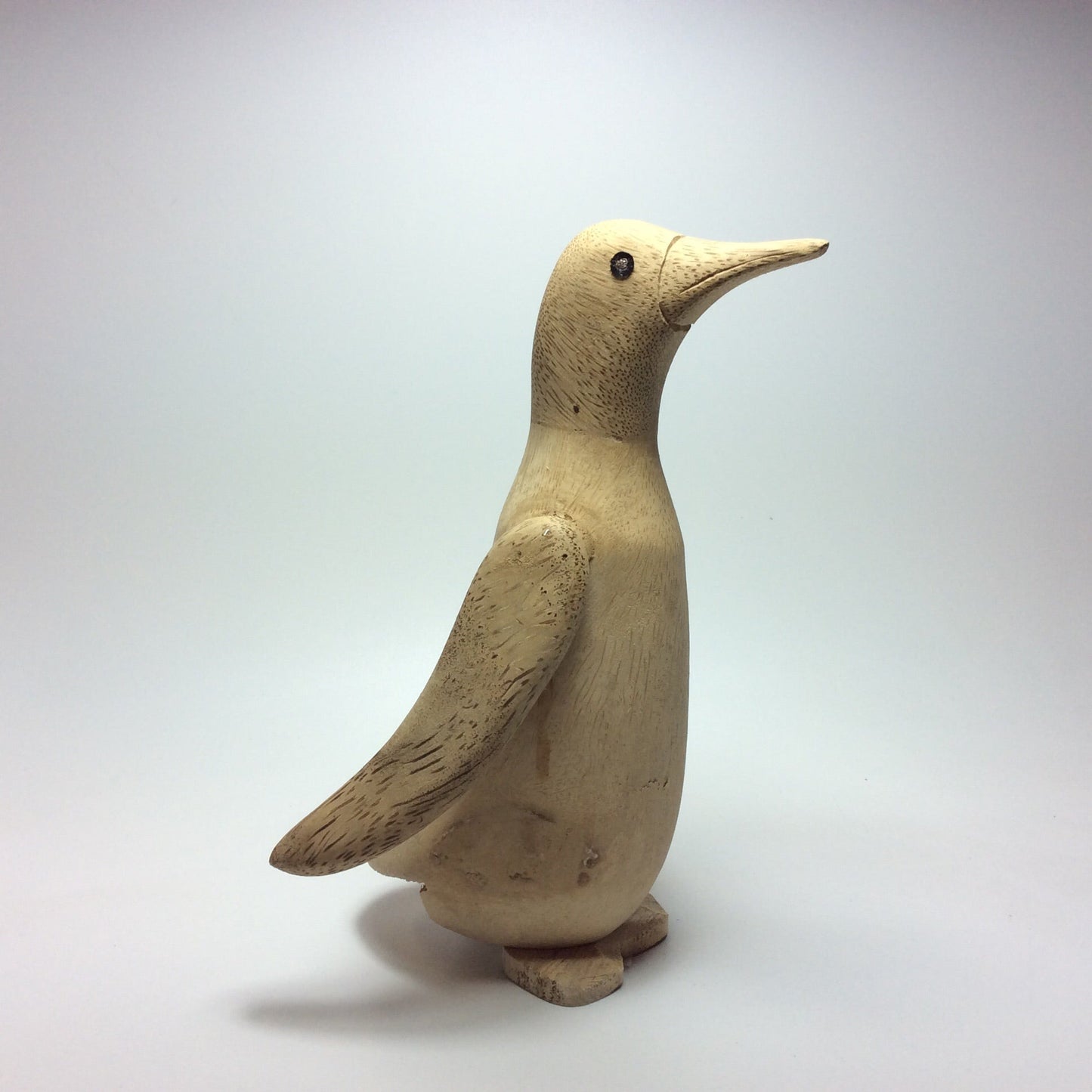 Pinguin aus Bambuswurzel