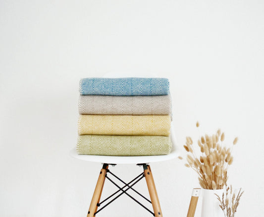 Kuscheldecke >Finn< aus Bio-Baumwolle von Riema - versch. Farben