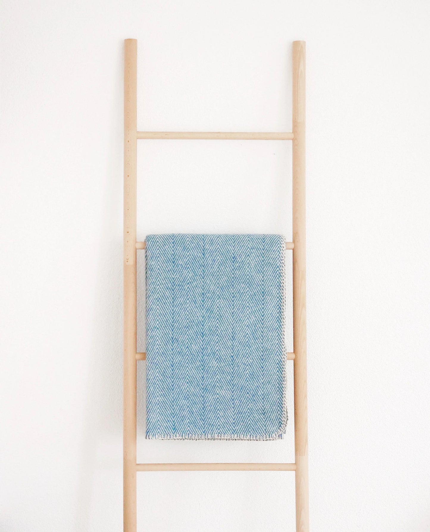 Kuscheldecke >Finn< aus Bio-Baumwolle von Riema - versch. Farben