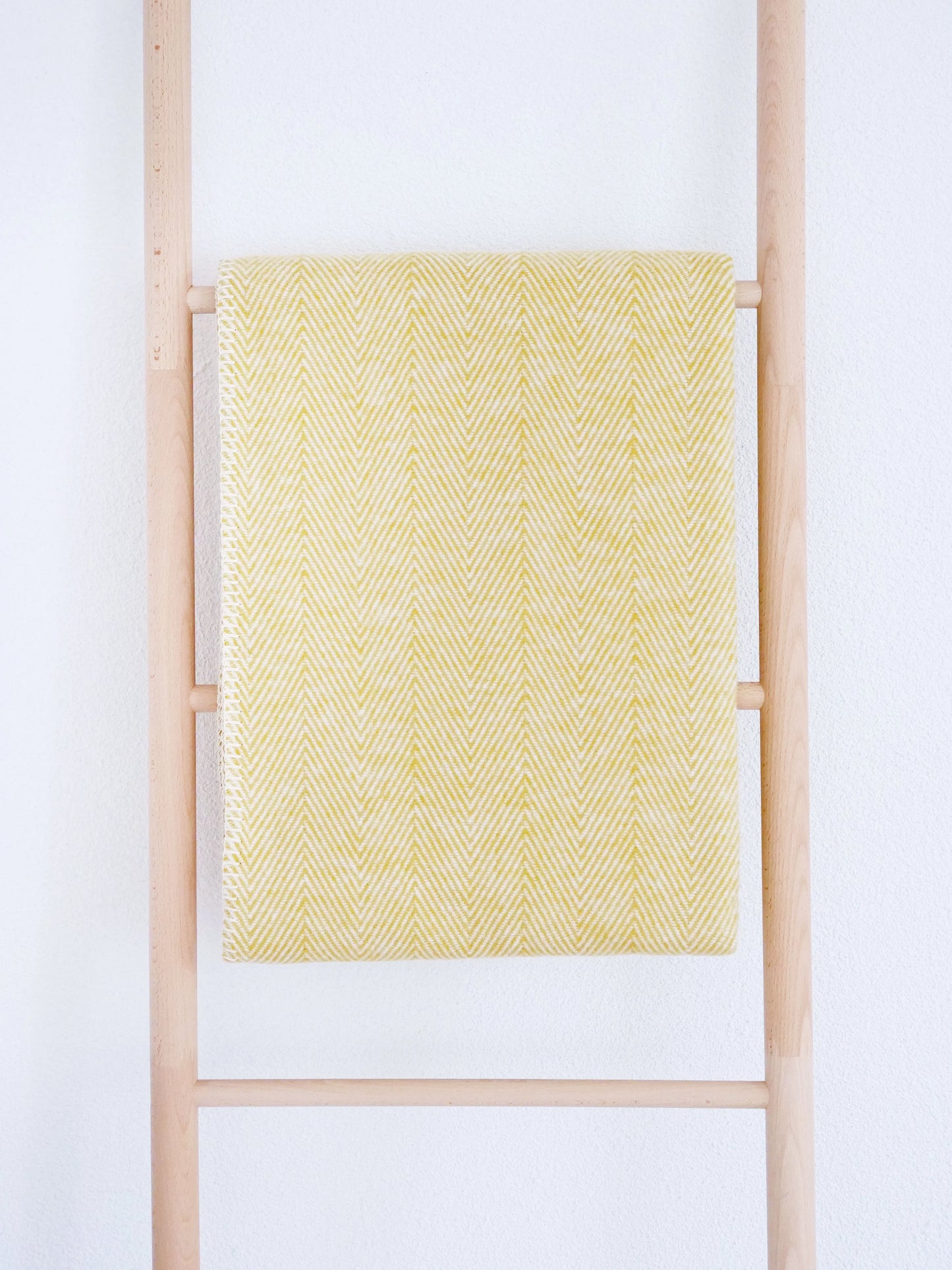 Kuscheldecke >Finn< aus Bio-Baumwolle von Riema - versch. Farben