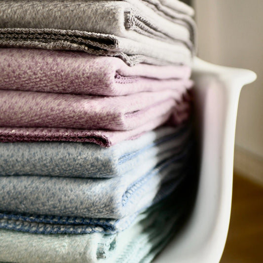 Kuscheldecke >Emma< aus Bio-Baumwolle von Riema - versch. Farben