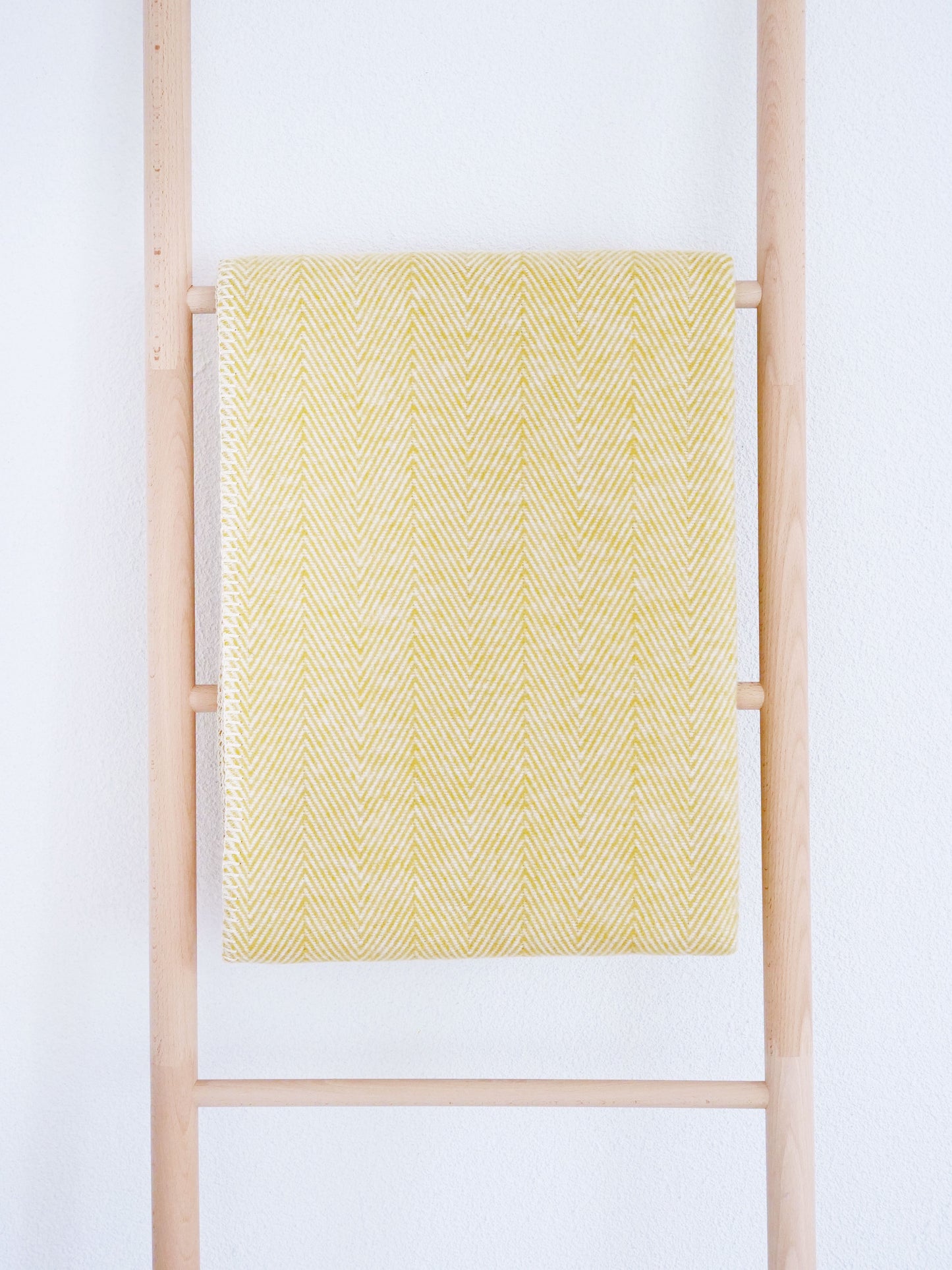 Kuscheldecke >Finn< aus Bio-Baumwolle von Riema - versch. Farben